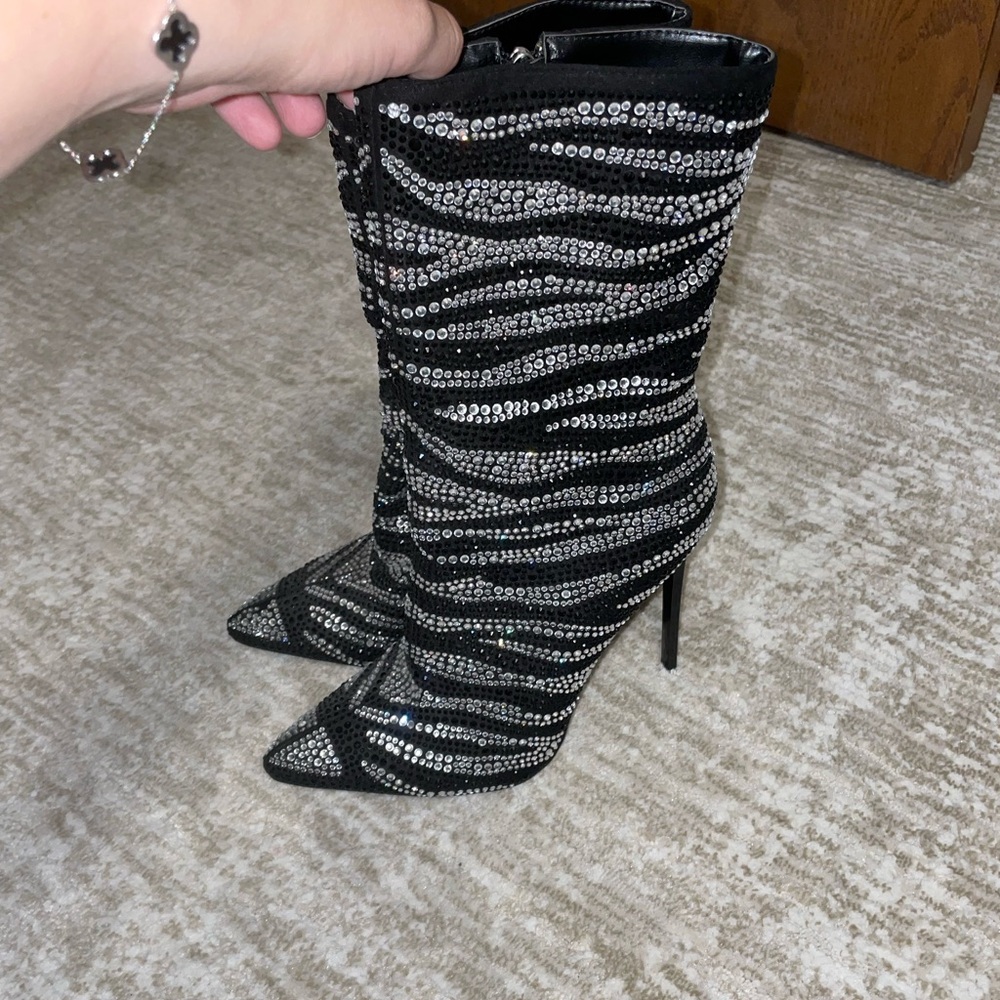 SWIMMI Booties - Picture 4 of 4